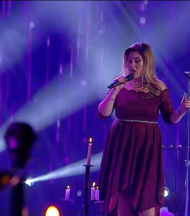 CLAUDIA CASTRO Cantante Chilena